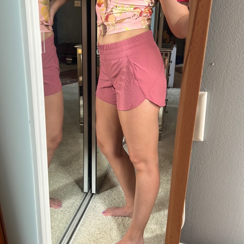 Lulu lemon hotty hot shorts